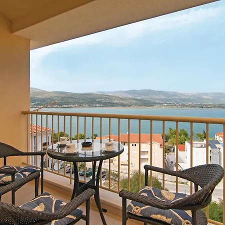 Two-bedroom Misevac With Sea View 07