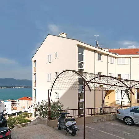 アパート Two-bedroom Misevac With Sea View 07 *