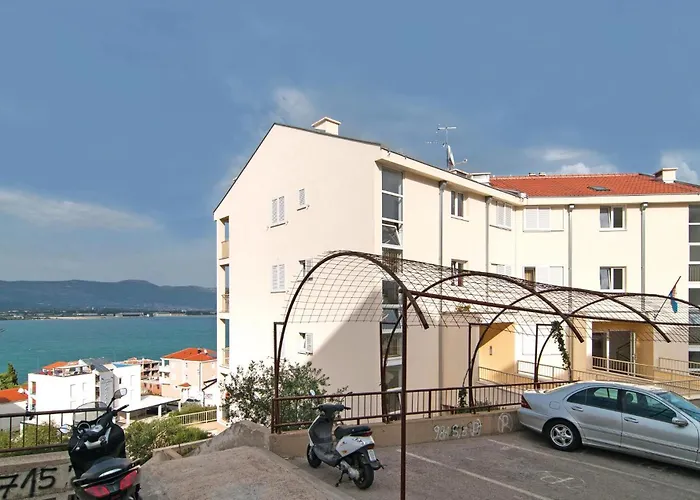 アパート Two-bedroom Misevac With Sea View 07 *